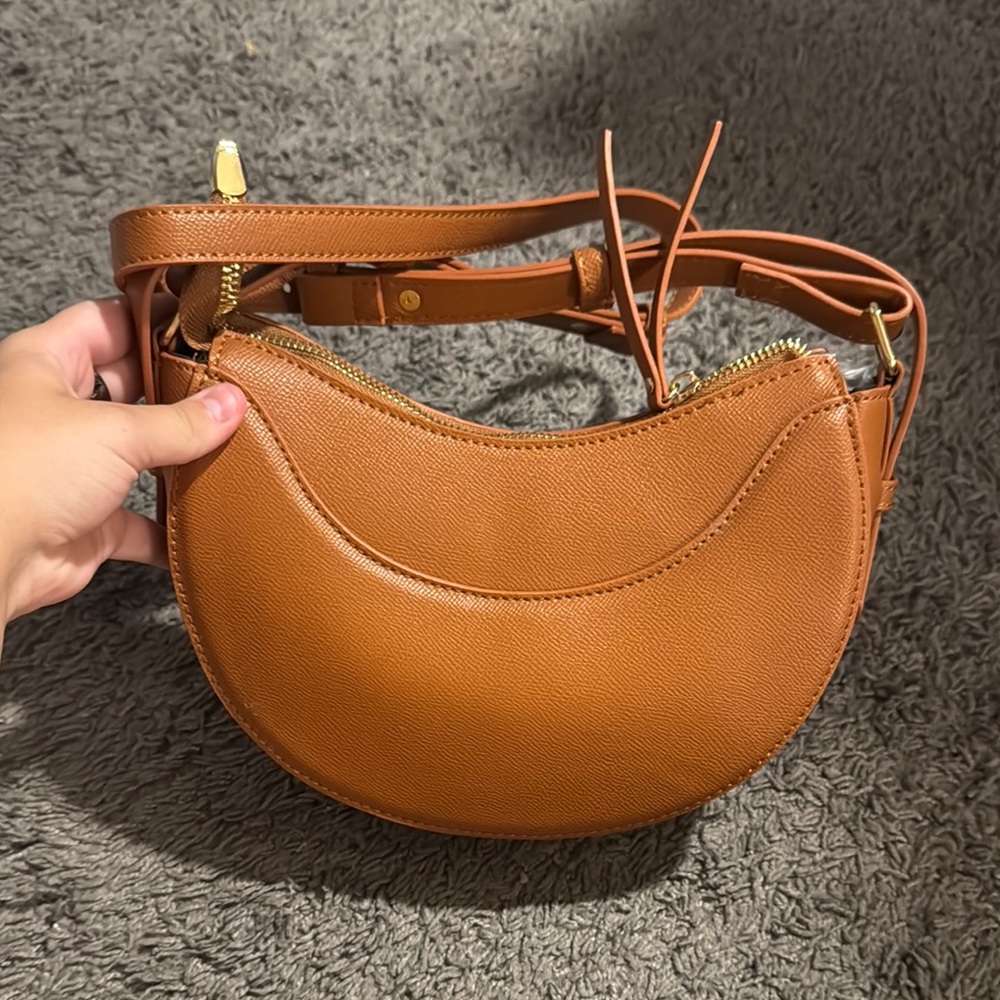Amazon Tan Crossbody Bag with Structured Design